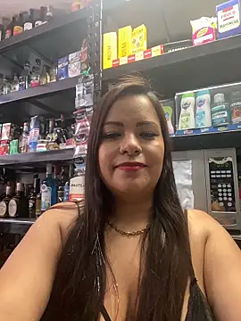 Snapshot of MIA_ROSSEEE chatting on 05-16-26, 02:05 MIA ROSSEEE online show from 05-16-26, 02:05
