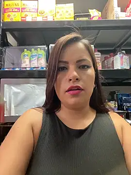 Snapshot of MIA_ROSSEEE chatting on 06-03-26, 01:03 MIA ROSSEEE online show from 06-03-26, 01:03