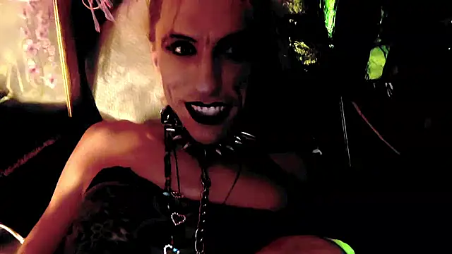 Snapshot of TgirlBrat chatting on 08-06-26, 10:00 TgirlBrat online show from 08-06-26, 10:00