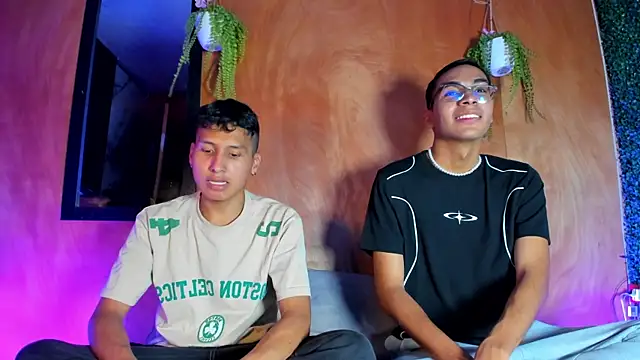 Snapshot of rafael_velvet chatting on 04-09-26, 10:48 rafael velvet online show from 04-09-26, 10:48