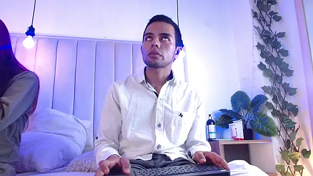 Snapshot of aji_golds chatting on 05-28-26, 08:50 aji golds online show from 05-28-26, 08:50