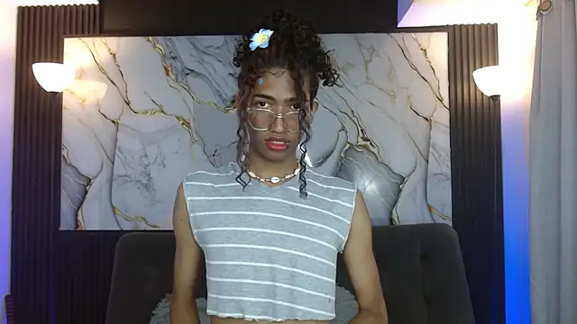 triiangel latinboy online show from 04-16-26, 12:22