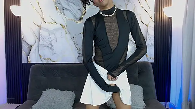 triiangel latinboy online show from 04-17-26, 12:35