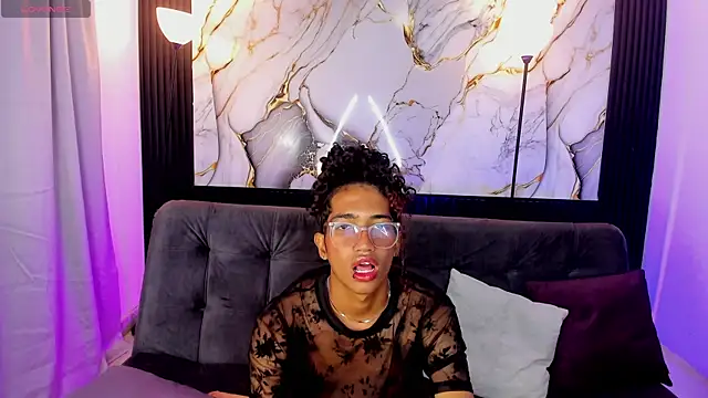 triiangel latinboy online show from 06-14-26, 12:18
