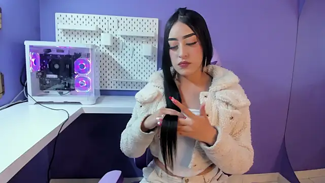 Snapshot of Kimm_444 chatting on 04-09-26, 04:45 Kimm 444 online show from 04-09-26, 04:45