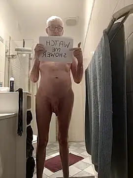 cuminmyface100 online show from 05-05-26, 12:40