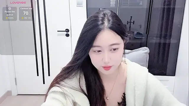 secret-sese online show from 04-25-26, 01:41