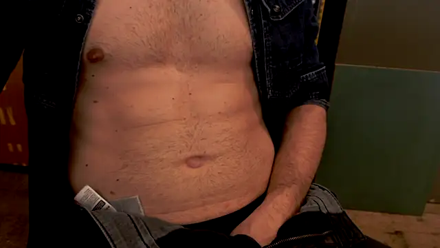 Blackandblue2000 online show from 04-27-26, 09:18