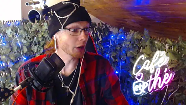 Snapshot of SkinnyAlex1312 chatting on 04-09-26, 09:58 SkinnyAlex1312 online show from 04-09-26, 09:58