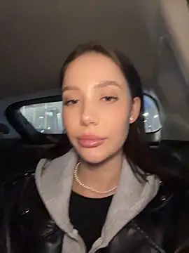 BabyFawn online show from 04-10-26, 06:01