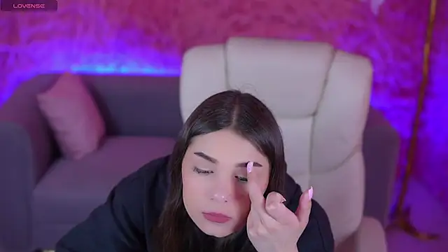 MeJessieDream online show from 04-17-26, 05:32