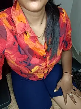 Tamilmoon006 online show from 06-18-26, 07:41