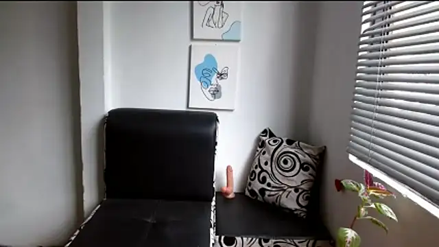 Snapshot of alisonnturbay chatting on 05-14-26, 02:35 alisonnturbay online show from 05-14-26, 02:35