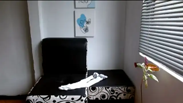 Snapshot of alisonnturbay chatting on 05-25-26, 12:11 alisonnturbay online show from 05-25-26, 12:11