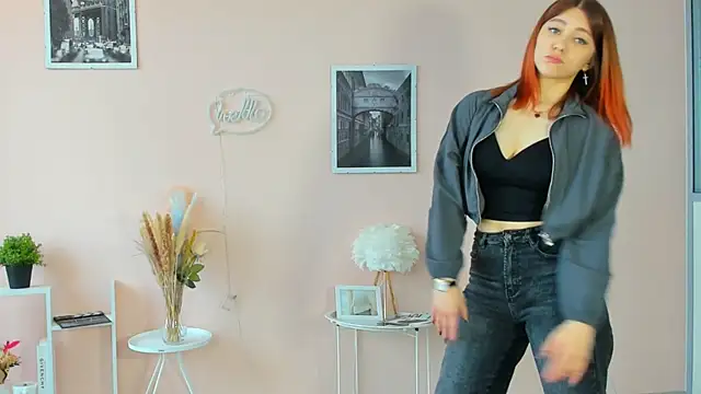 Snapshot of FallonGarza chatting on 04-11-26, 05:34 FallonGarza online show from 04-11-26, 05:34