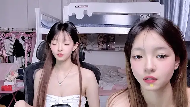 xiaoqiao-daqiao online show from 04-21-26, 03:50