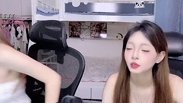 xiaoqiao-daqiao online show from 04-30-26, 08:53