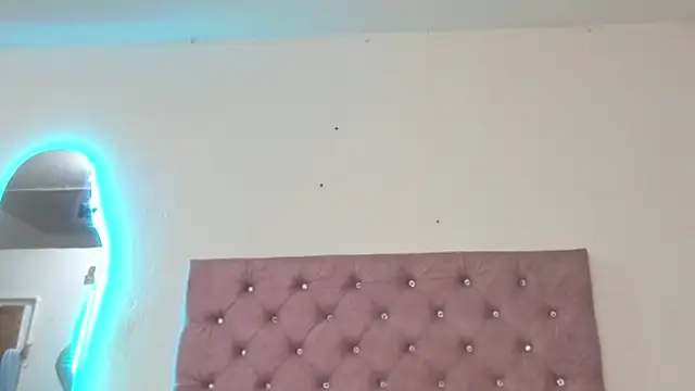 laurenlaine online show from 06-24-26, 11:26
