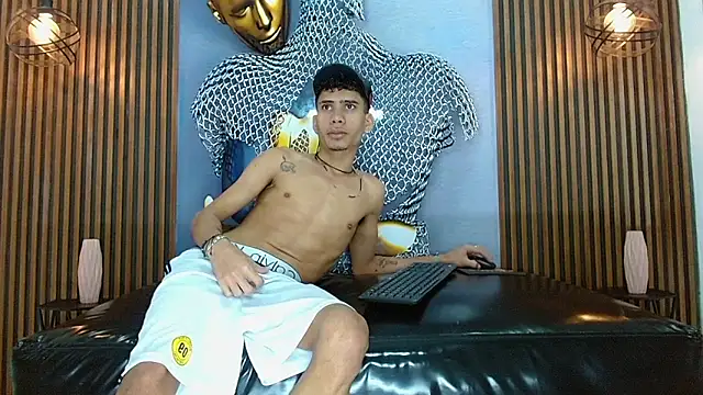 Skinny cute Alyer online show from 04-25-26, 02:14