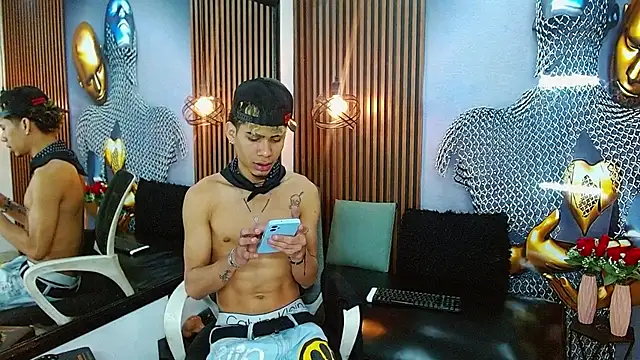 Skinny cute Alyer online show from 07-08-26, 02:38