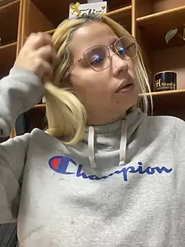 Aliss Taylor1 online show from 04-29-26, 12:09