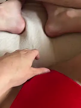 Snapshot of bonbon0910 chatting on 04-12-26, 01:27 bonbon0910 online show from 04-12-26, 01:27