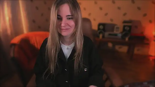 MiaSparkes online show from 04-19-26, 10:58
