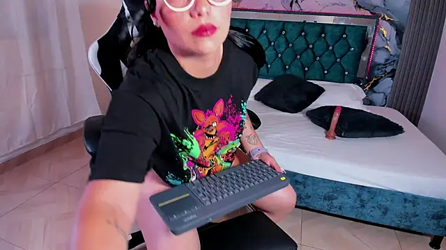 alisha desire online show from 04-14-26, 07:09