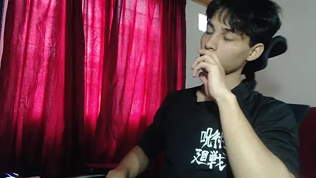 Snapshot of Marck-Pro chatting on 04-26-26, 08:17 Marck-Pro online show from 04-26-26, 08:17