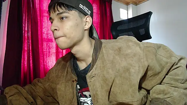 Snapshot of Marck-Pro chatting on 06-04-26, 04:13 Marck-Pro online show from 06-04-26, 04:13