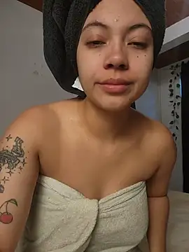 NefertitiXO online show from 06-23-26, 03:32