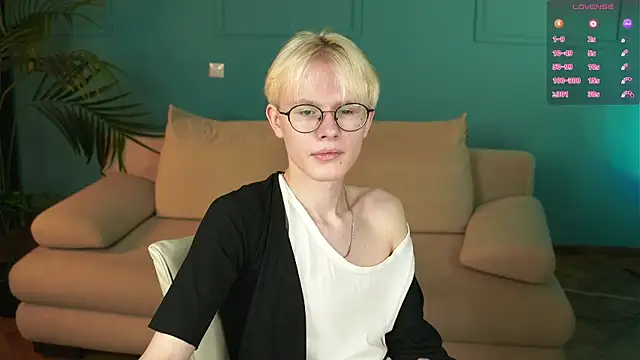 Liam Blair online show from 07-12-26, 05:20