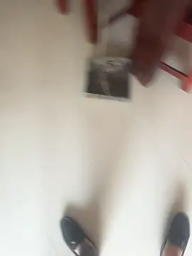 Snapshot of tanhua002 chatting on 04-10-26, 05:45 tanhua002 online show from 04-10-26, 05:45