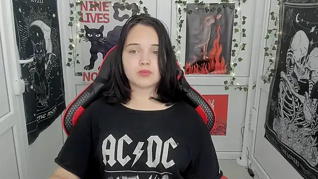 Caroline cutte online show from 07-23-26, 06:44