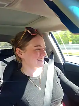 AliceLiddle  online show from 04-25-26, 02:36