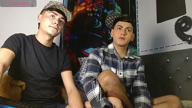 Noah  hot18 online show from 04-21-26, 05:03