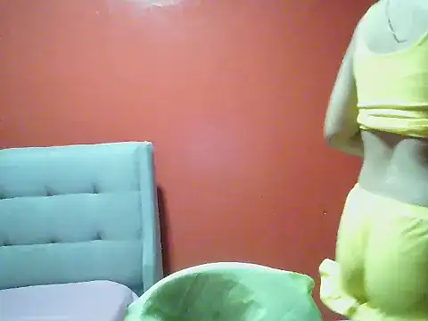 Cutie-Smile online show from 05-17-26, 07:10