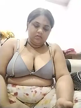 Snapshot of hotsilk21 chatting on 05-24-26, 06:02 hotsilk21 online show from 05-24-26, 06:02