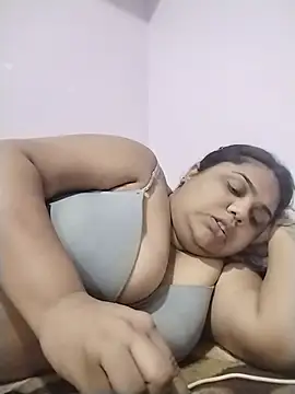 hotsilk21 online show from 07-25-26, 06:38