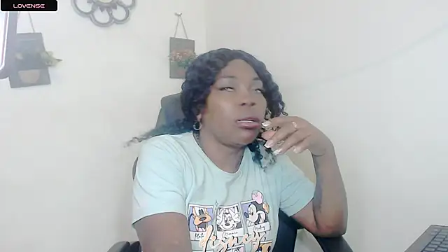 hotbrunettecasandra online show from 11-14-25, 02:43