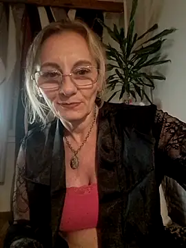 Blond lady czech online show from 04-18-26, 07:58