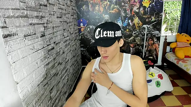 Snapshot of sebas_jusa chatting on 07-21-26, 12:51 sebas jusa online show from 07-21-26, 12:51