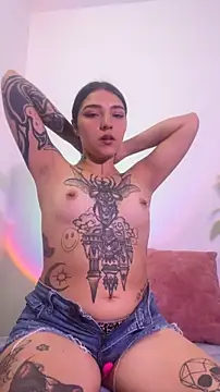 GigixXxOS online show from 04-30-26, 10:36
