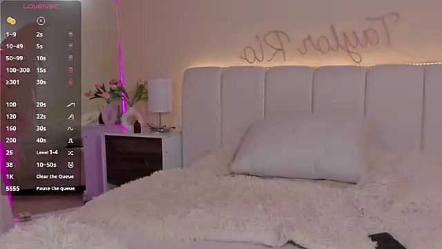 teylor rio online show from 04-15-26, 03:24