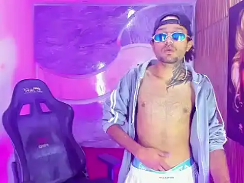 Snapshot of Josh_Hot_Sex chatting on 04-11-26, 11:58 Josh Hot Sex online show from 04-11-26, 11:58