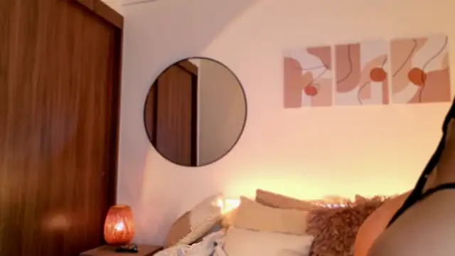 Snapshot of KimberlyWalton chatting on 06-14-26, 12:41 KimberlyWalton online show from 06-14-26, 12:41