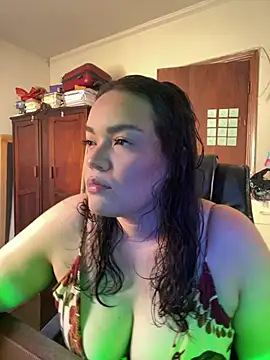 dayanestephany1 online show from 04-19-26, 05:34