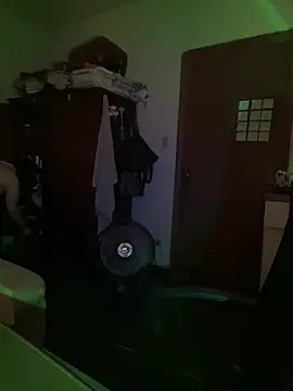 dayanestephany1 online show from 04-20-26, 09:38