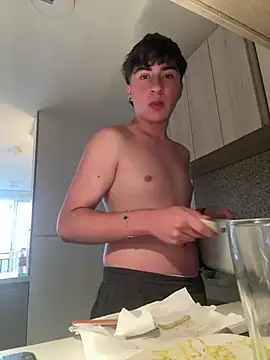 Snapshot of martinbakeer chatting on 04-11-26, 10:58 martinbakeer online show from 04-11-26, 10:58