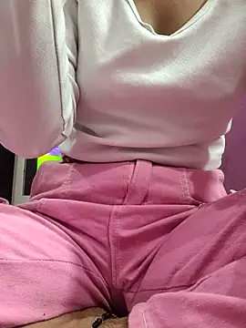 Liviya  225   online show from 04-22-26, 05:43